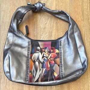 Vintage icon Los Angeles, retro leather, metallic shoulder bag